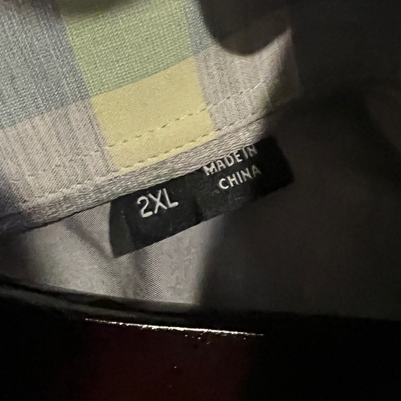 Hugo Boss button up.   XXL - Picture 2 of 4